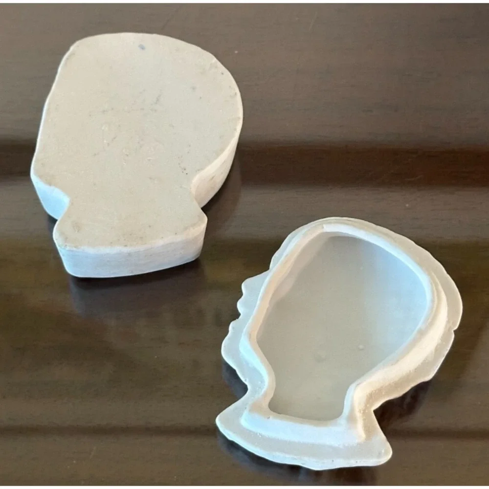 Antique Bisque Porcelain Figural Child‎ Yelling Bonnet Trinket Box German Unmark